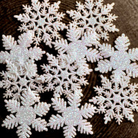 50 White Floating Snowflakes & Pearls - Fills 4 Medium Size Vases (not included) - With Option of 3 Submersible Fairy Lights Strings